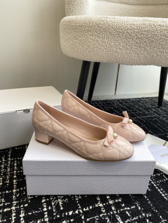 ua D*or ballet pump