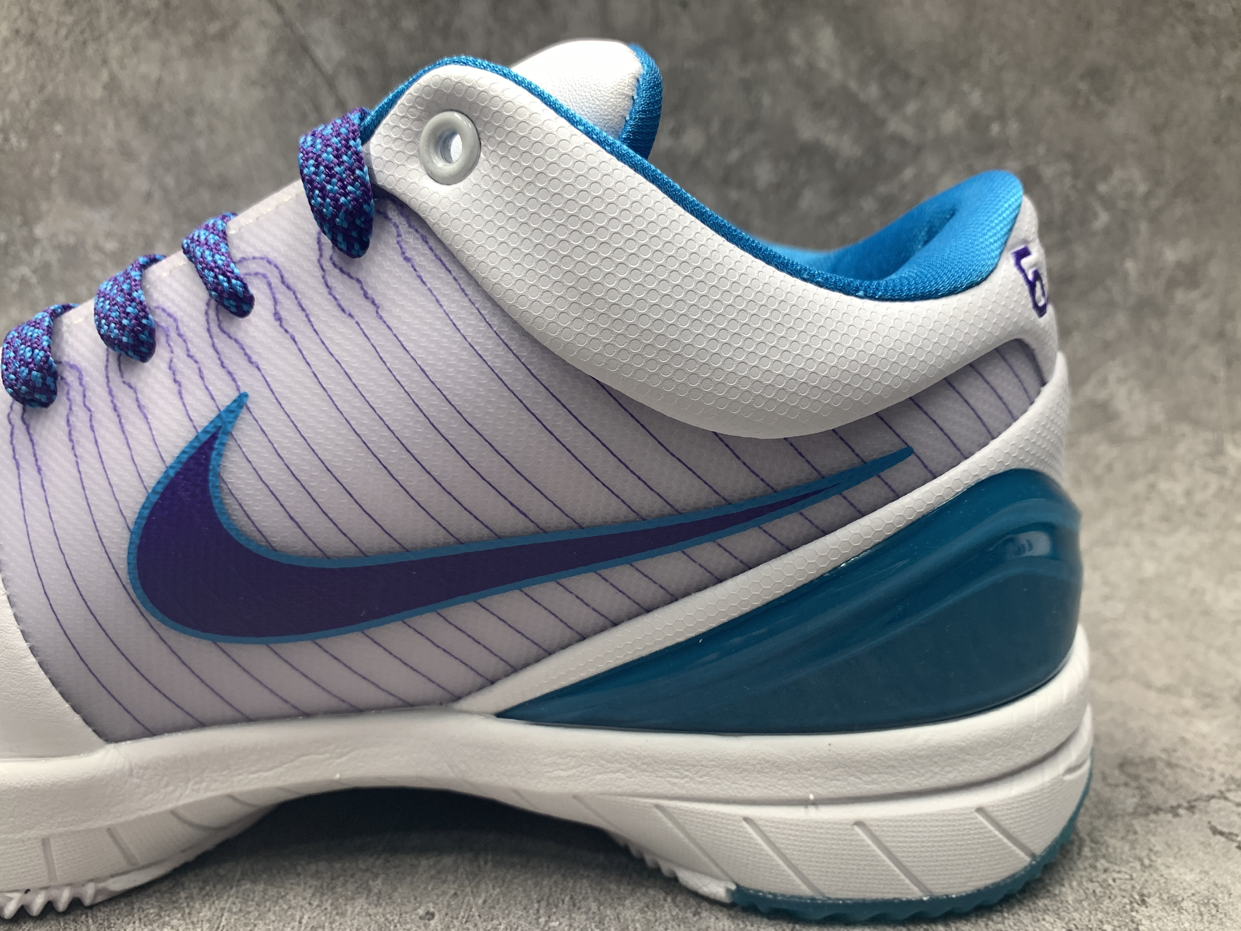 Nike Kobe 4 Protro Draft Day Hornets