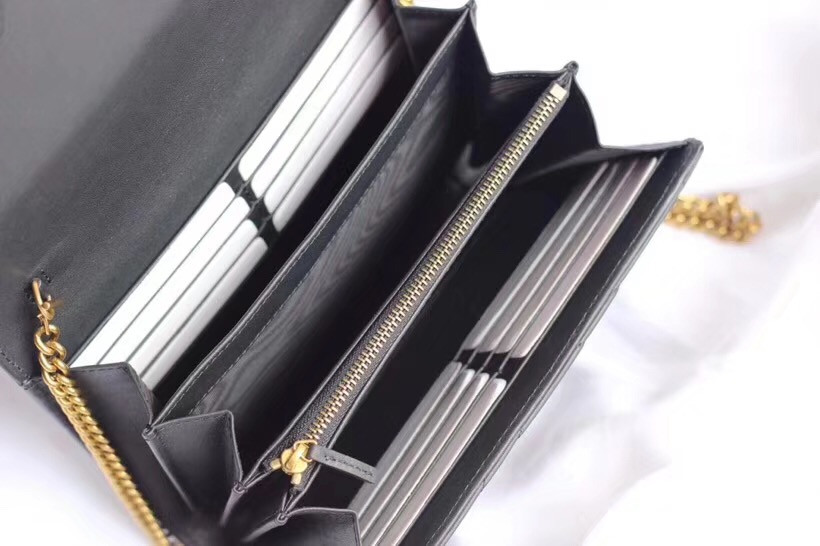 GG Marmont matelasse mini bag Style 474575