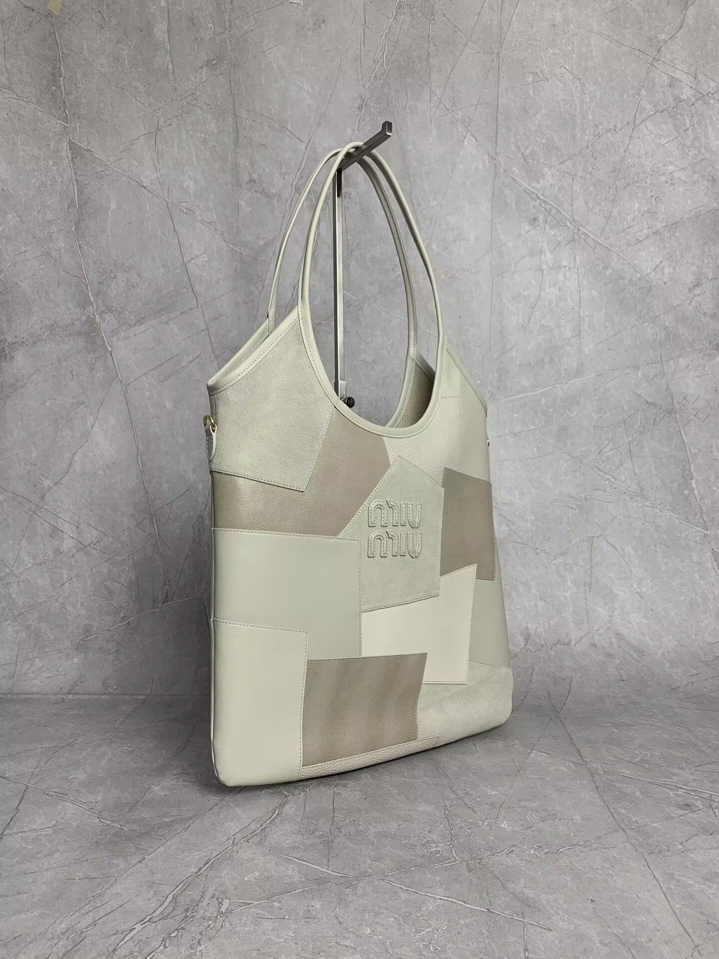 Miu Miu IVY leather patchwork bag 40x35cm