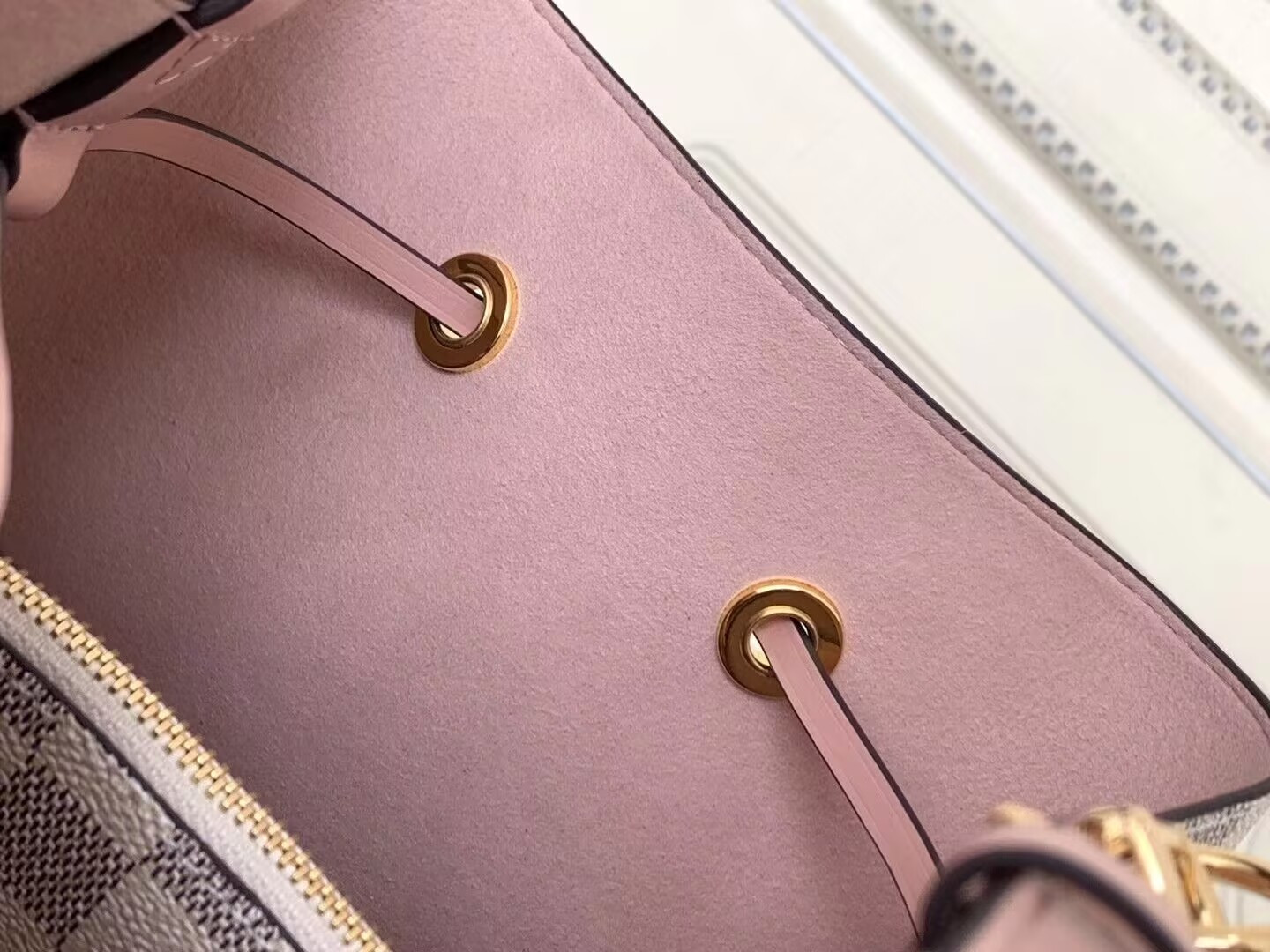 LV NéoNoé MM M44022 26x22x27cm