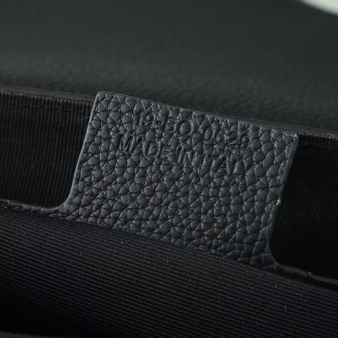 D*or small saddle messenger bag with flap 23x18x6cm