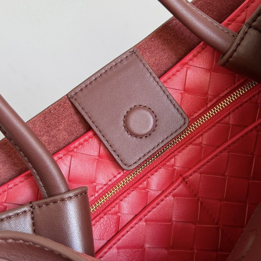 bo*te*ga Ve*ne*ta medium andiamo 32x25x11cm