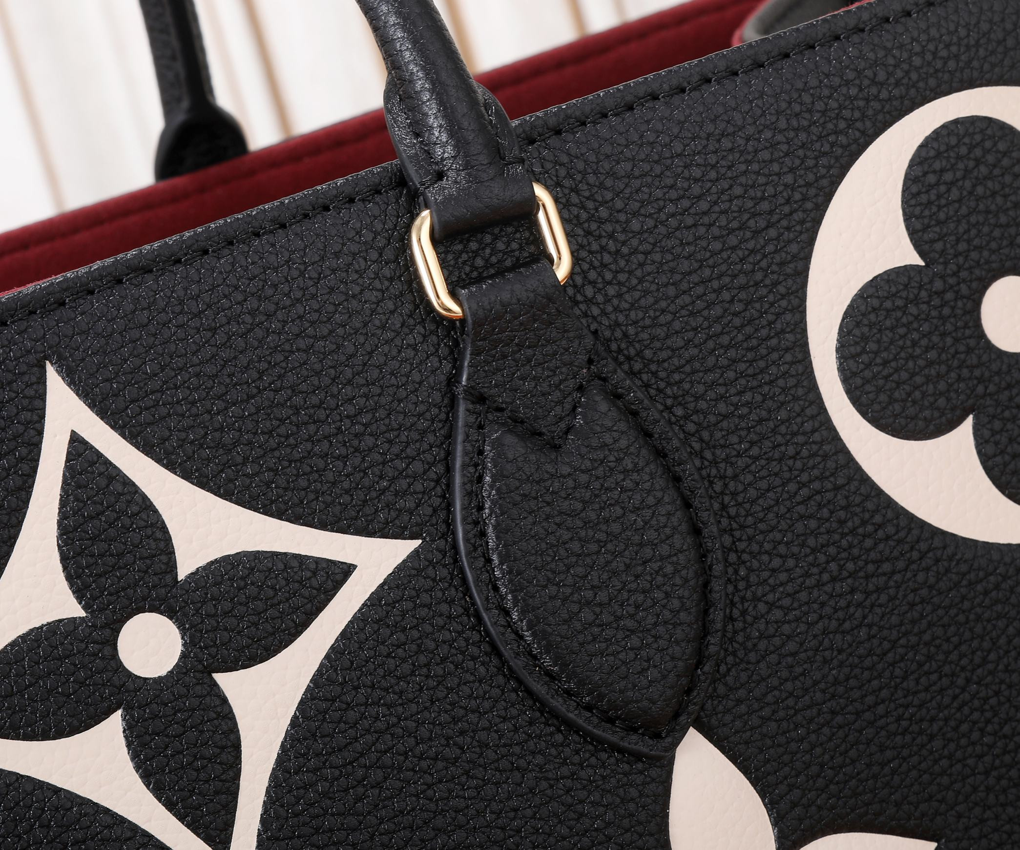 LV OnTheGo GM M45945 16.1 x 13.4 x 7.5inches