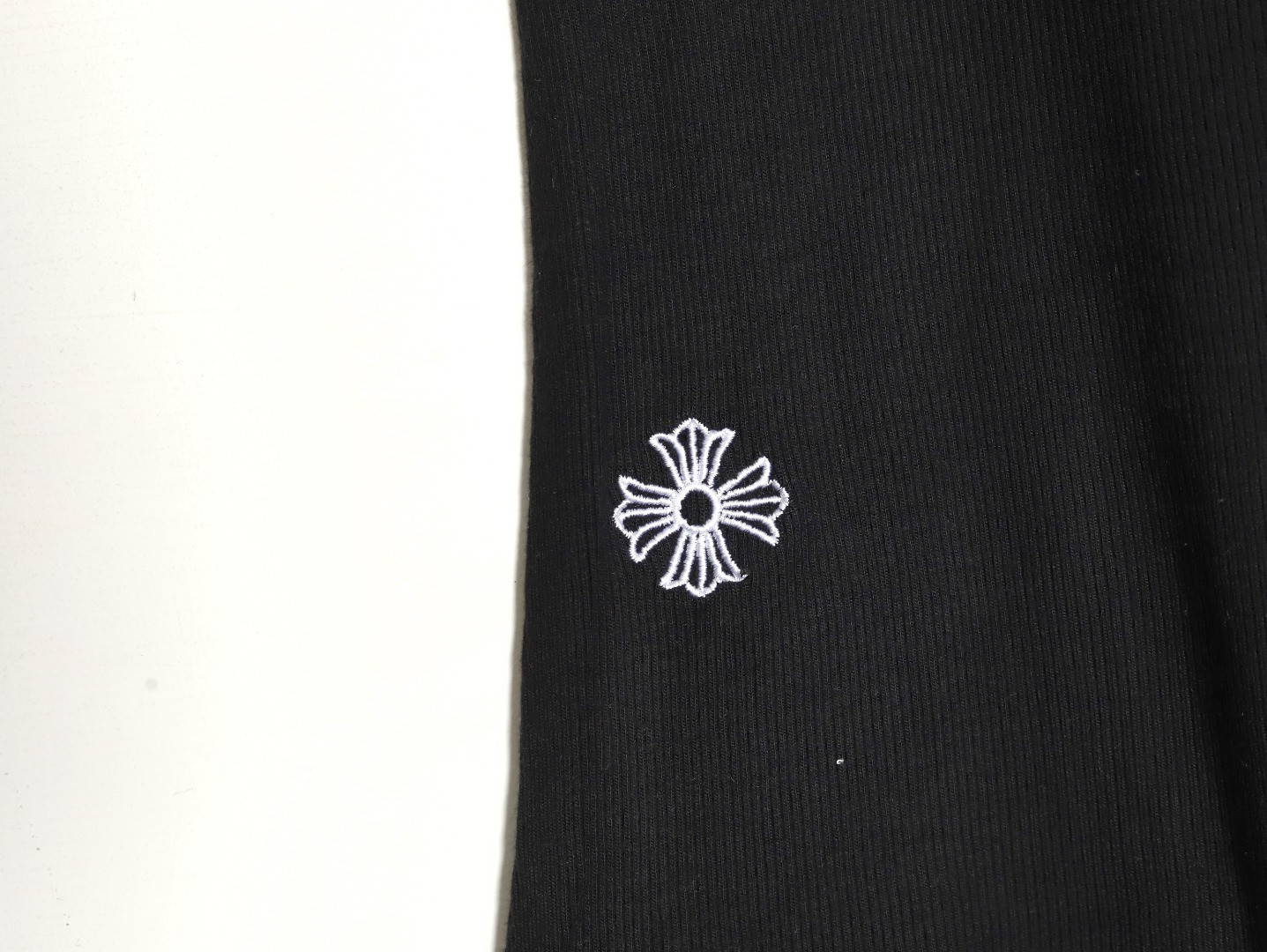 Ch**me He**ts ch knitting vest