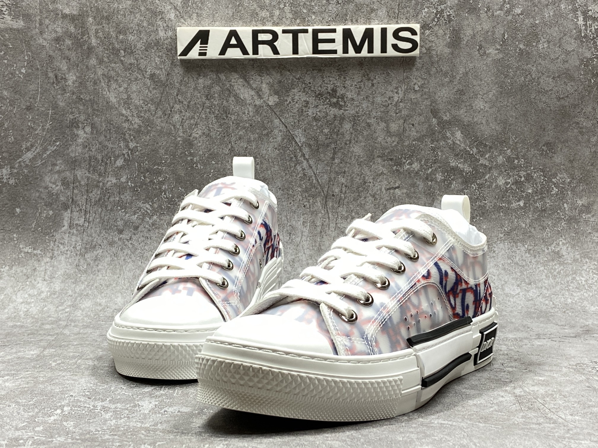 D*or b23 low top red blue oblique