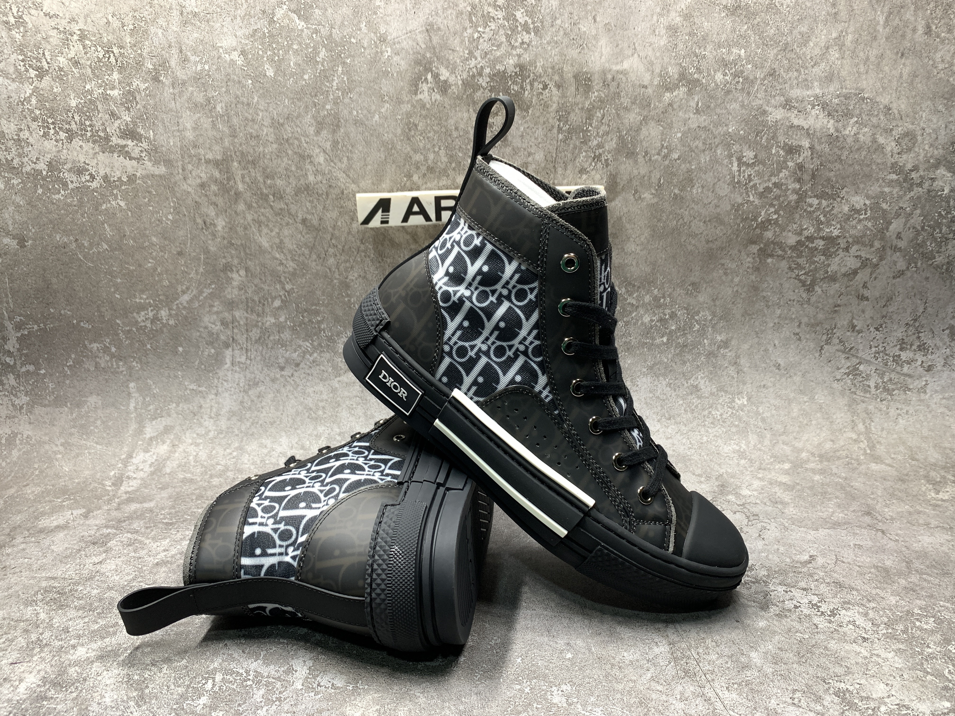 D*or b23 high blue black