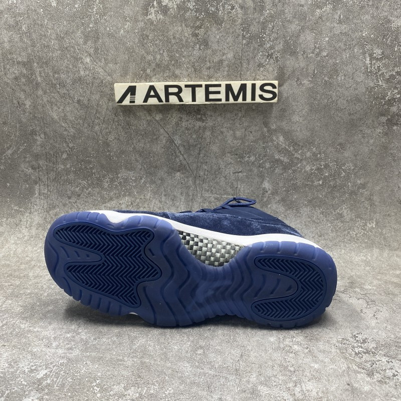 Air Jordan 11 Midnight Navy