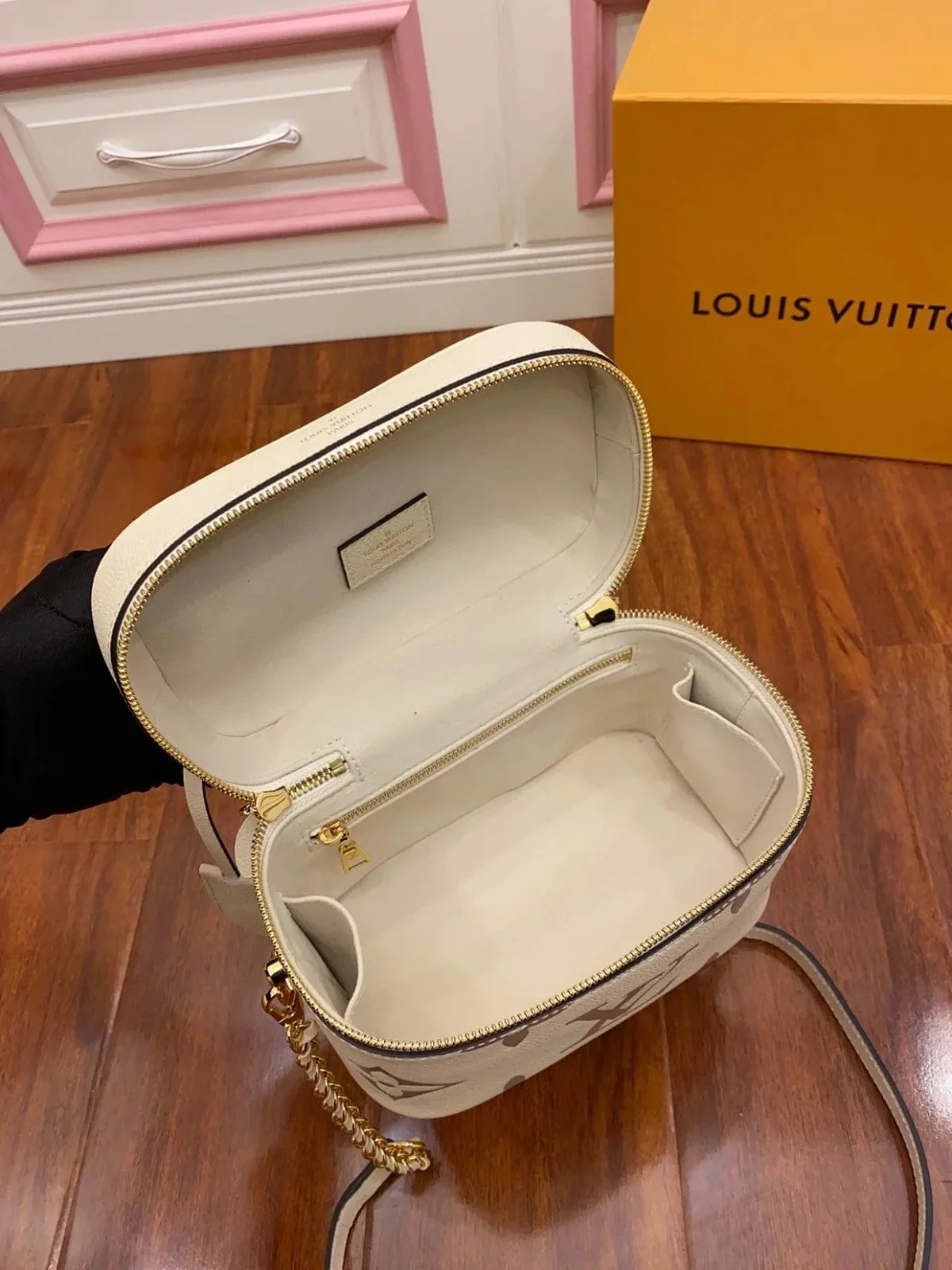 LV VANITY PM M45599