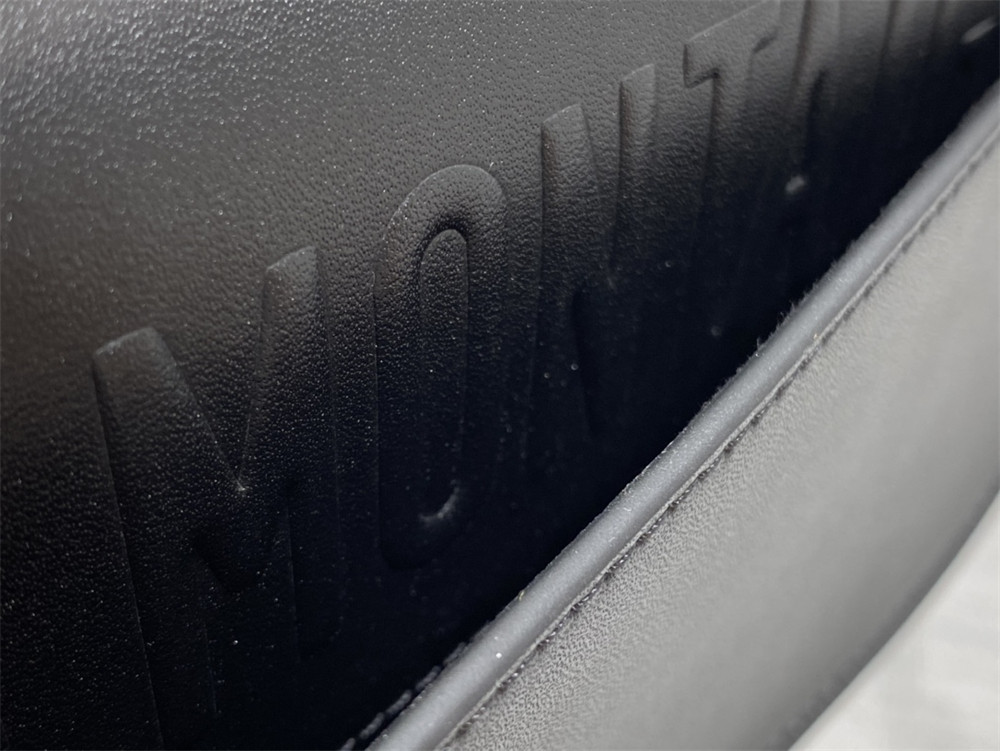 D*or bobby east-west bag latte box calfskin black