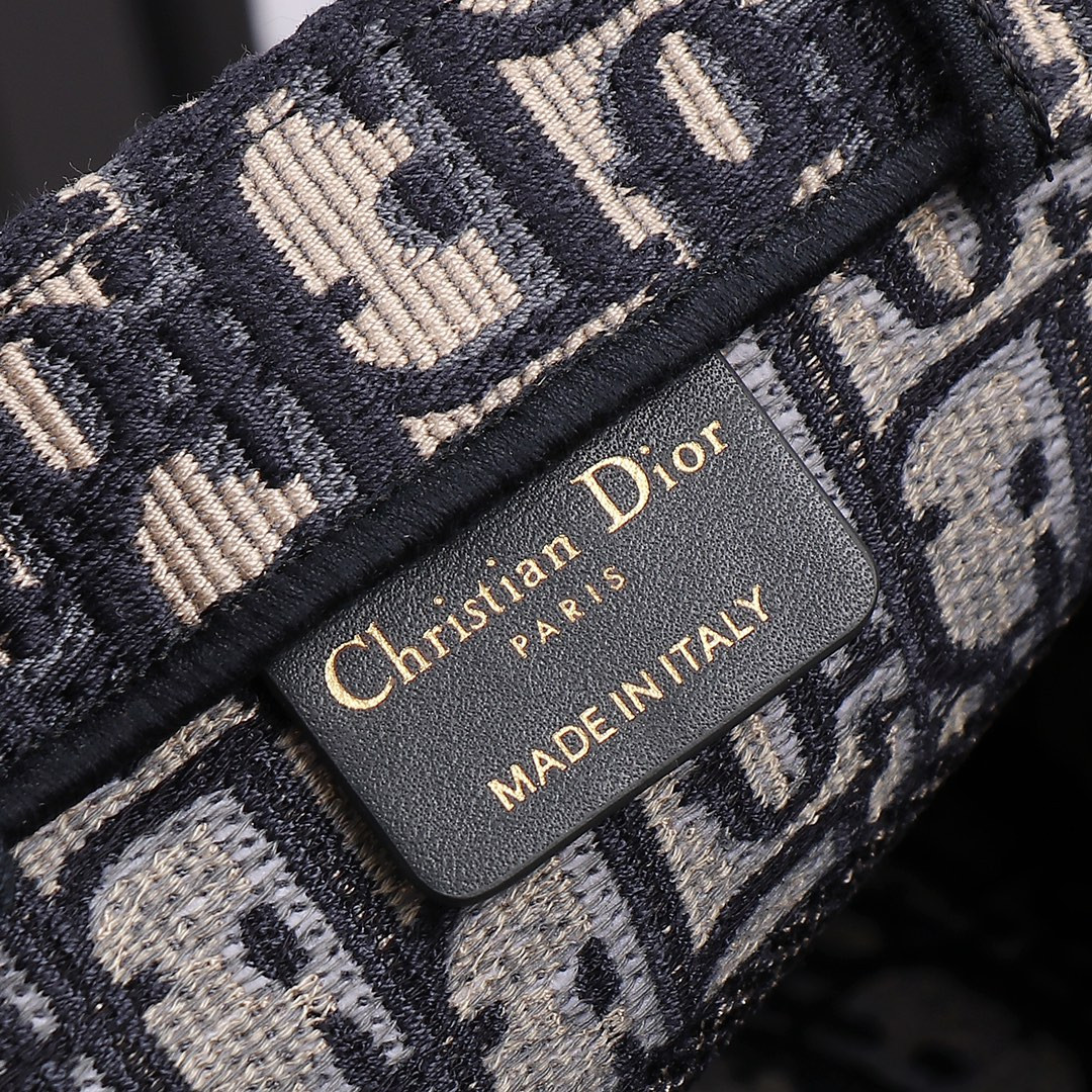 small D*or book tote ecru and blue D*or oblique embroidery 10.5 x 8.5 x 5.5 inches