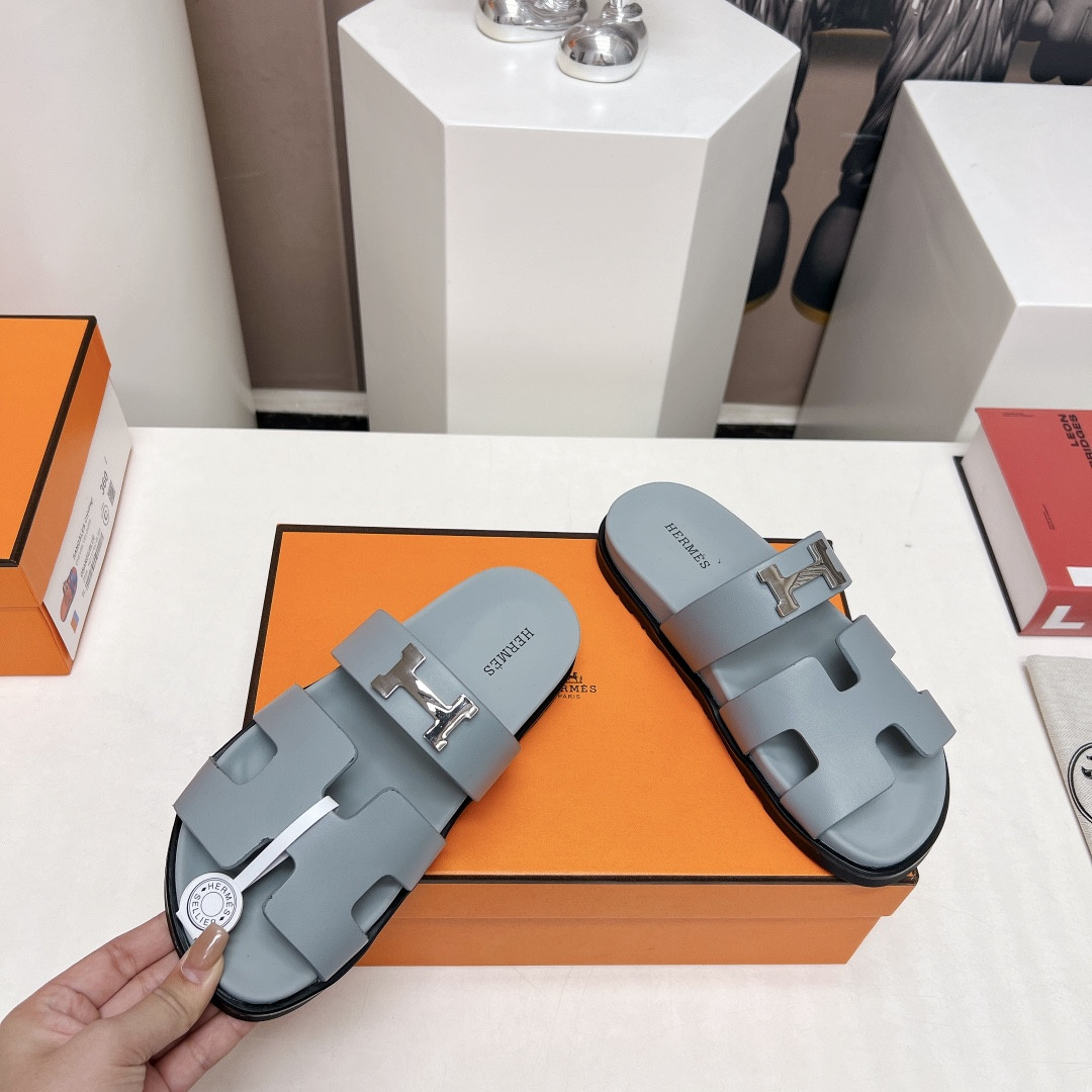 ua H**me5 chypre sandal