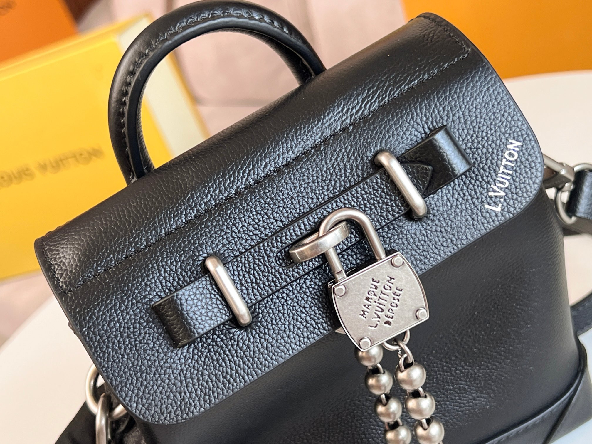 LV Steamer 15 M11637 20 x 8.5 x 16.5 cm