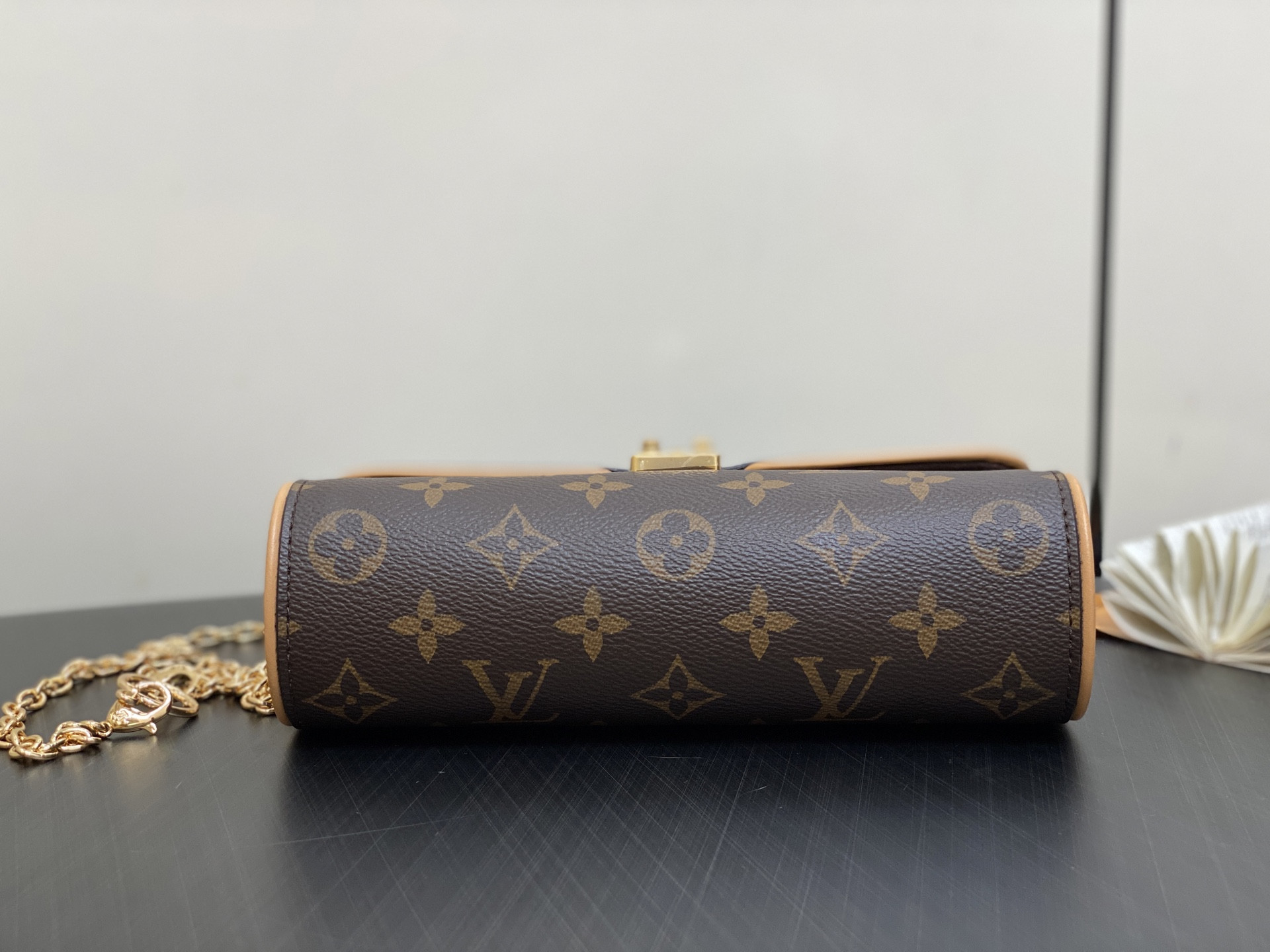LV Pochette Camille M13566 20.5 x 11x6CM